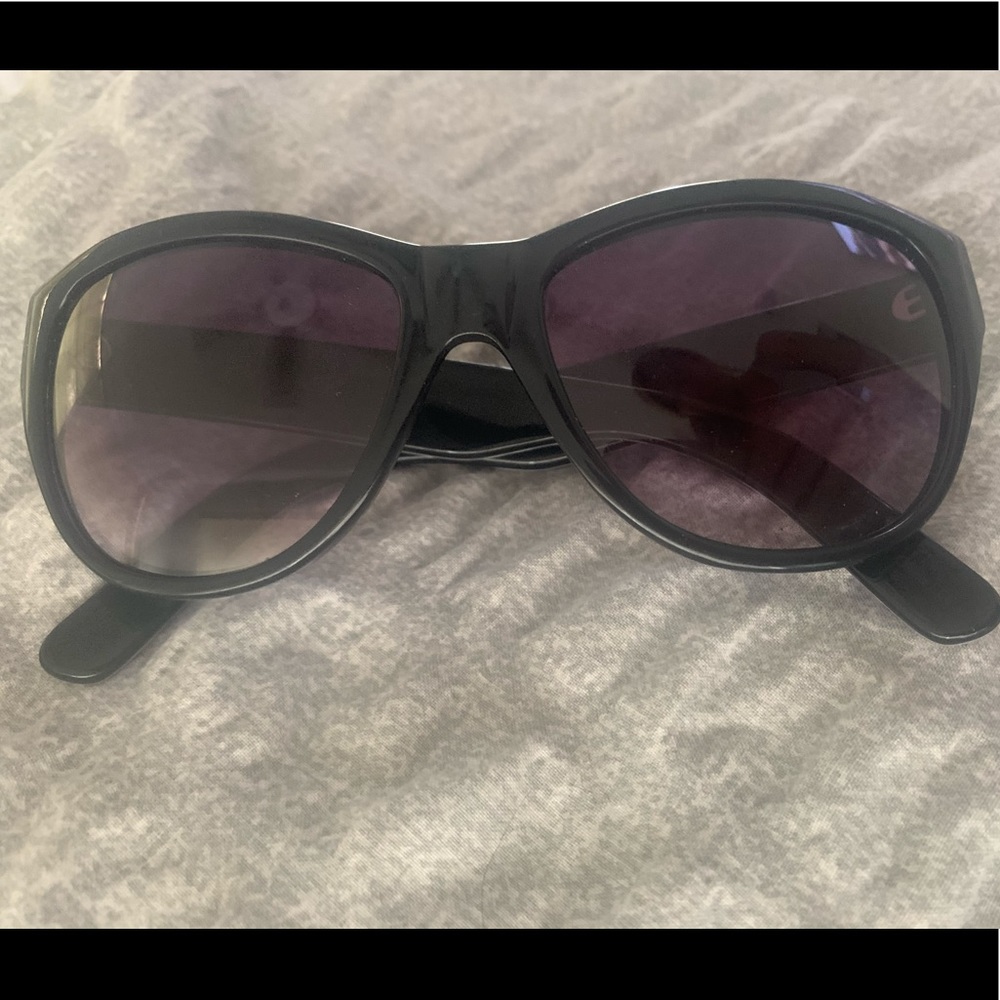 Betsey Johnson sunglasses